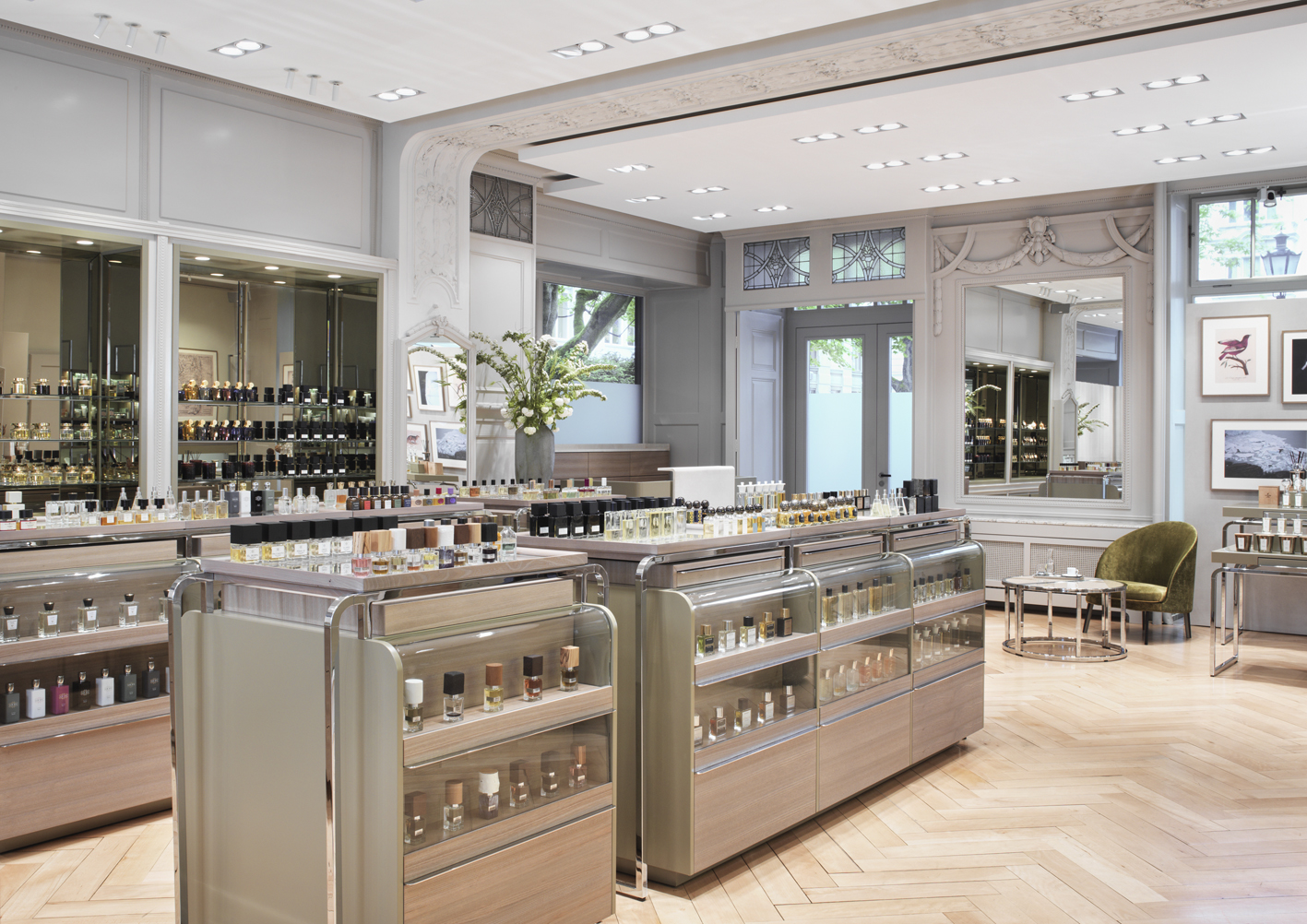 Spitzenhaus perfume shop Zurich, Switzerland • Scentertainer